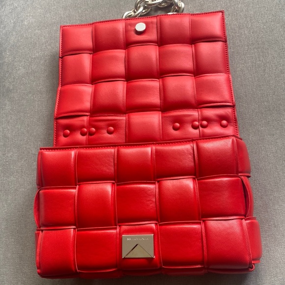 RARE Bottega Veneta padded cassette on chain - Picture 2 of 15